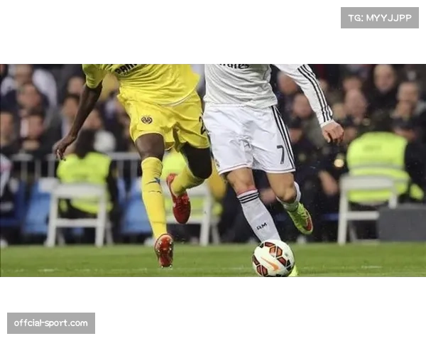 曼城2-0客胜纽卡战术复盘：罗德里后撤构筑三中卫，蓝月控球新解法